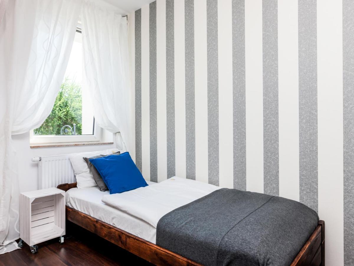 Kompleks Wypoczynkowy Pomerania Z Podgrzewanym Basenem 30 Metrow Do Morza Rewal Extérieur photo